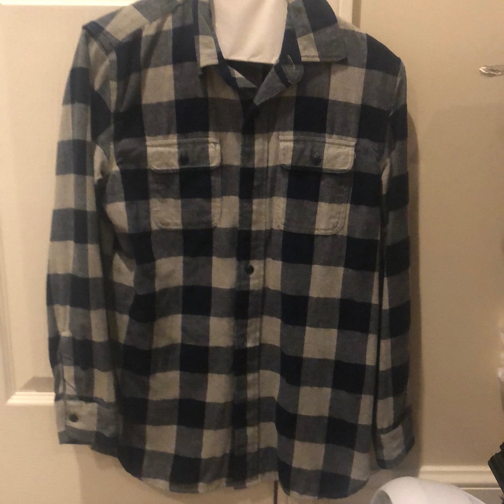 Gap long sleeve button up
